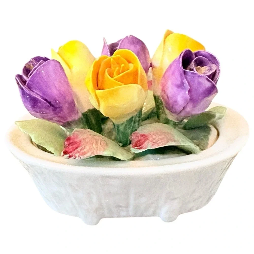 Aynsley England Flower Bouquet Flower of the Month - February‎ Crocus